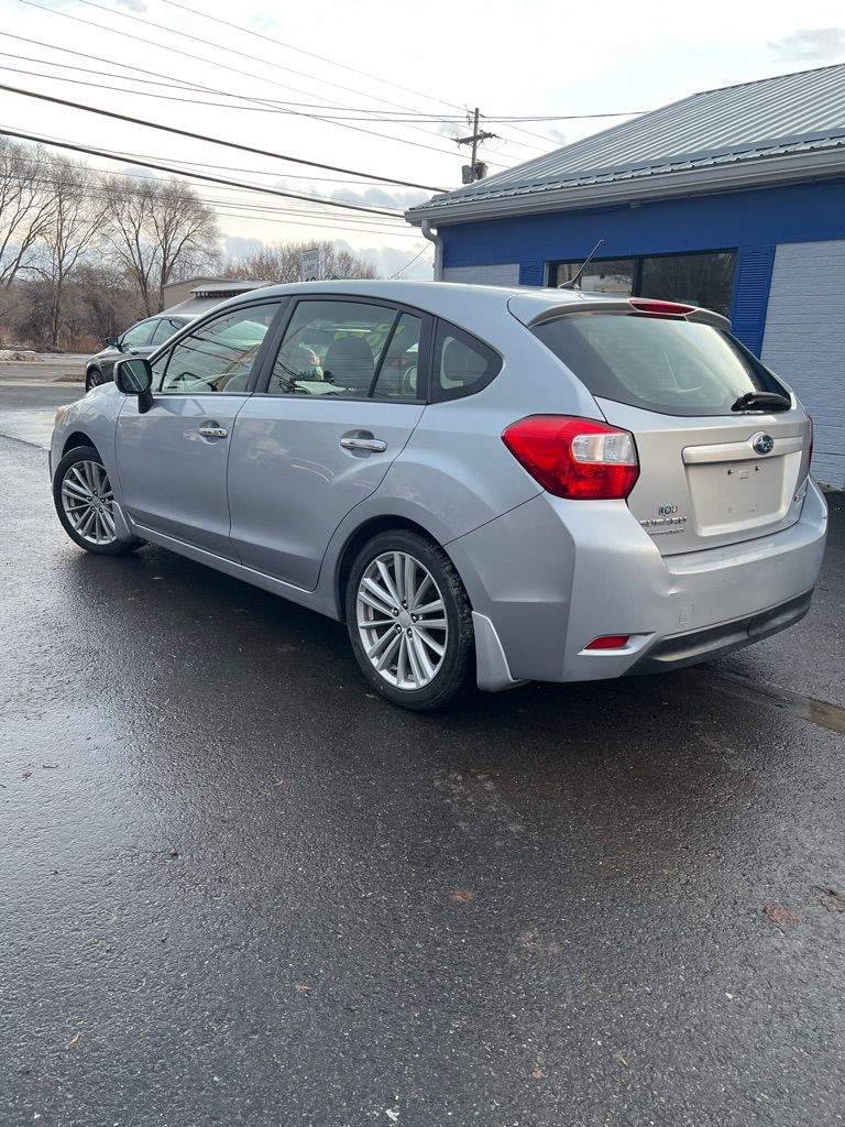 Subaru Impreza Limited 5-Door+S/R 2013