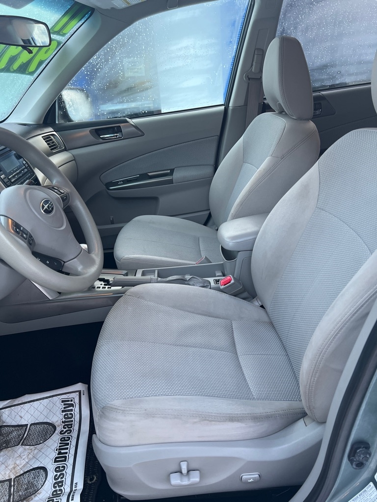 Subaru Forester 2.5X Premium 2011