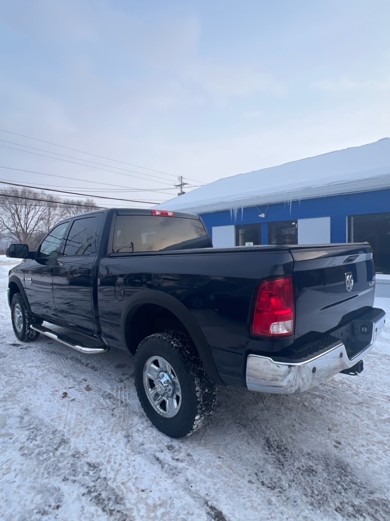 RAM 2500 Tradesman Crew Cab SWB 4WD 2015