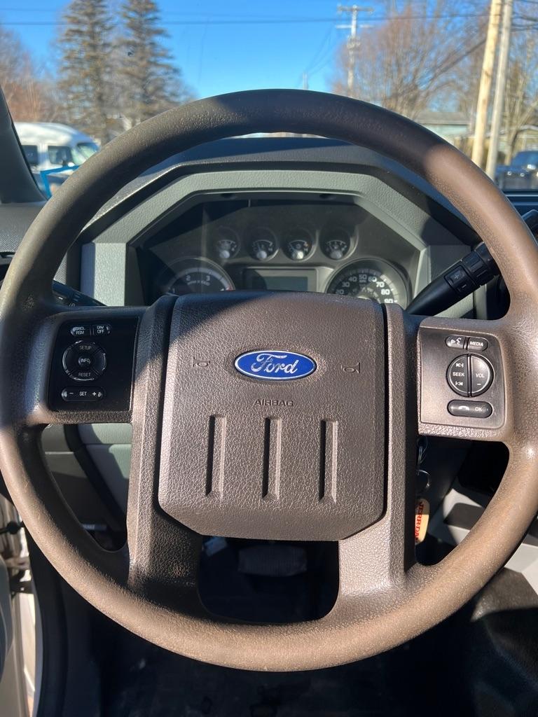 Ford F-550 Regular Cab DRW 2WD 2014