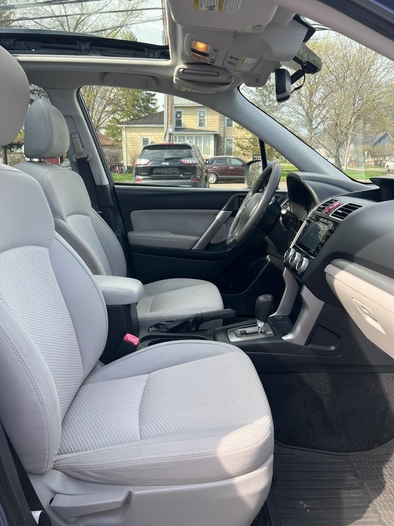 Subaru Forester 2.5i Premium PZEV CVT 2016