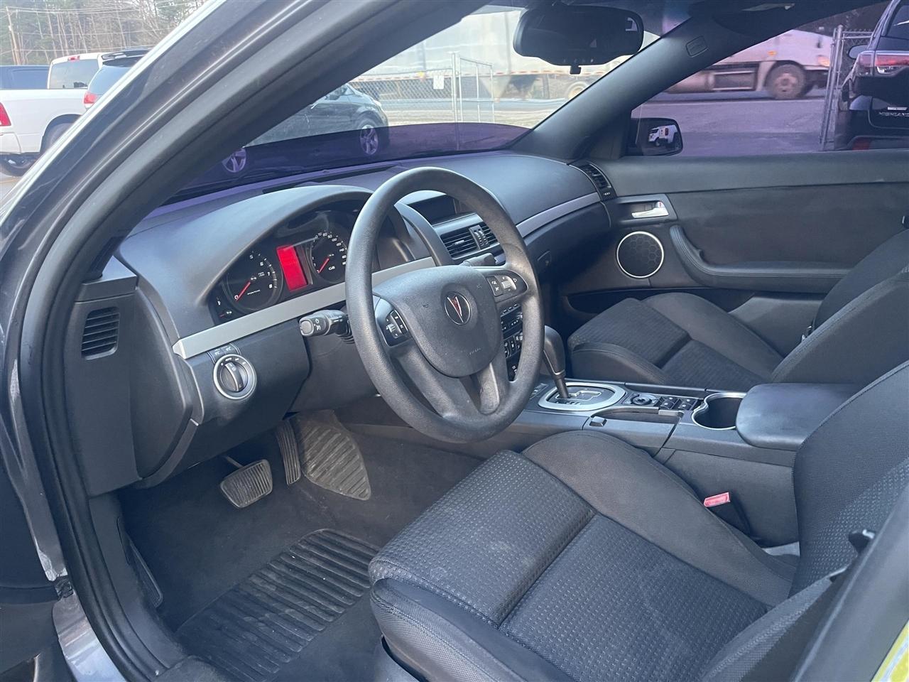 Pontiac G8  2009