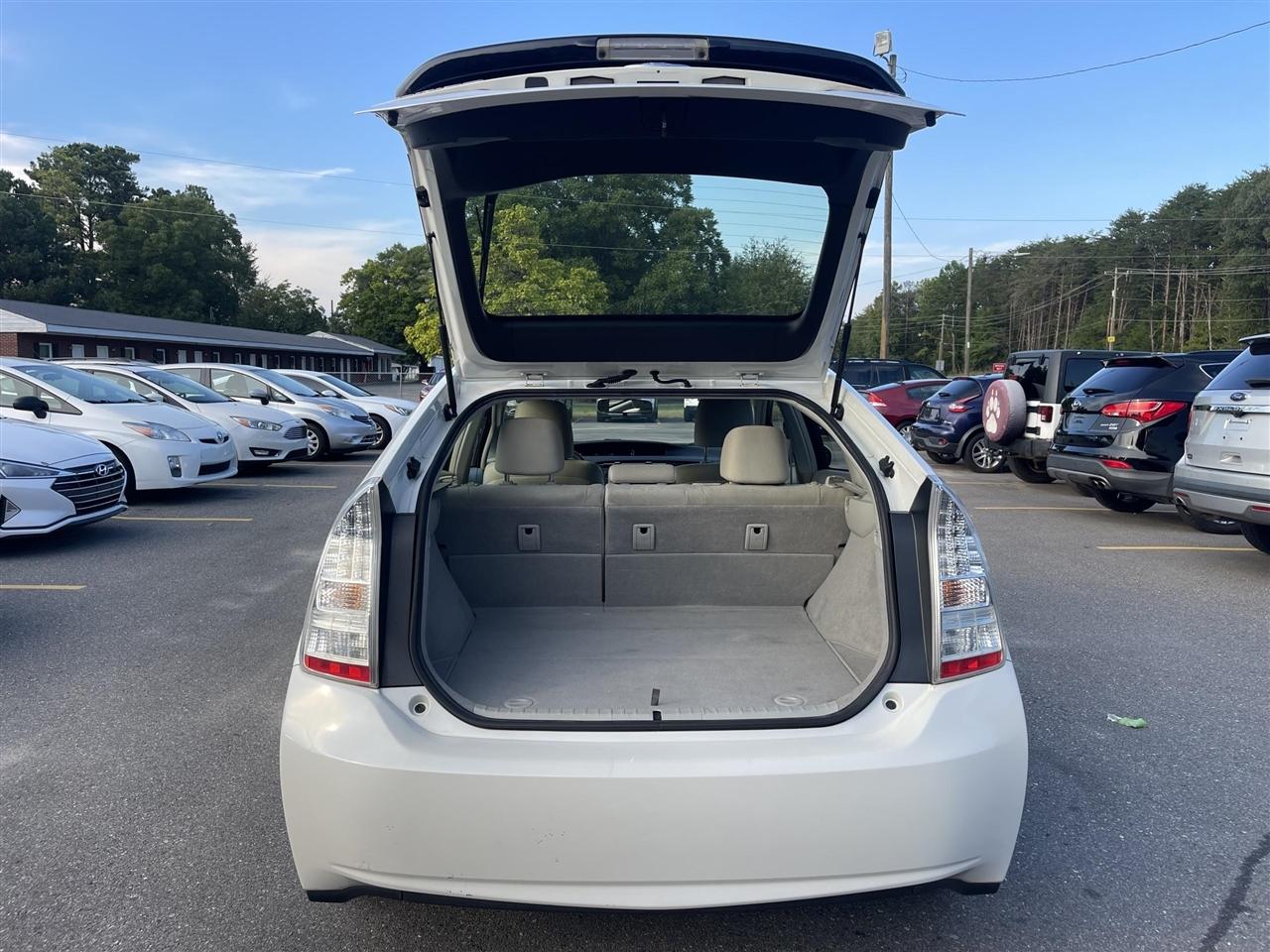 Toyota Prius  2010