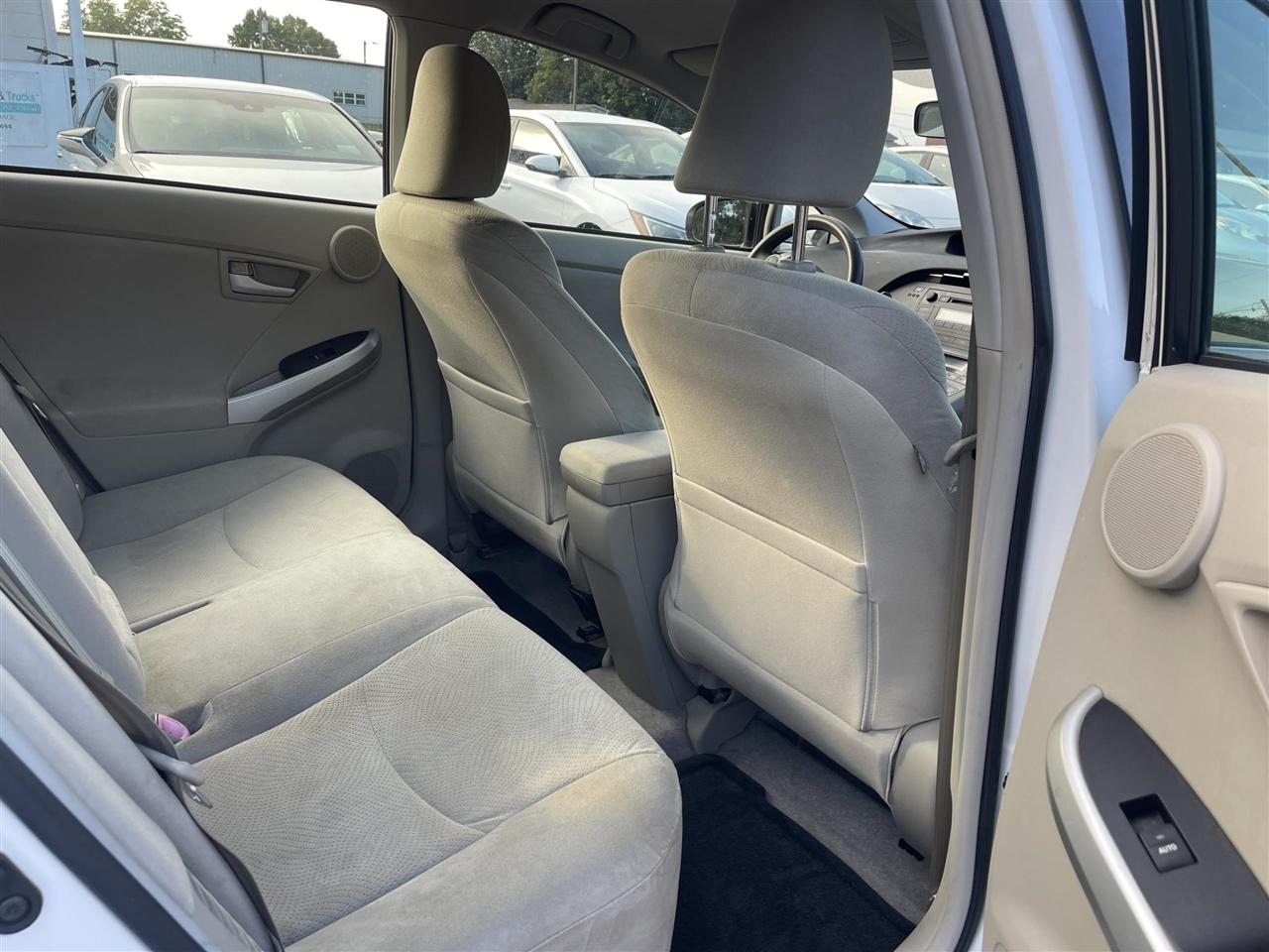 Toyota Prius  2010
