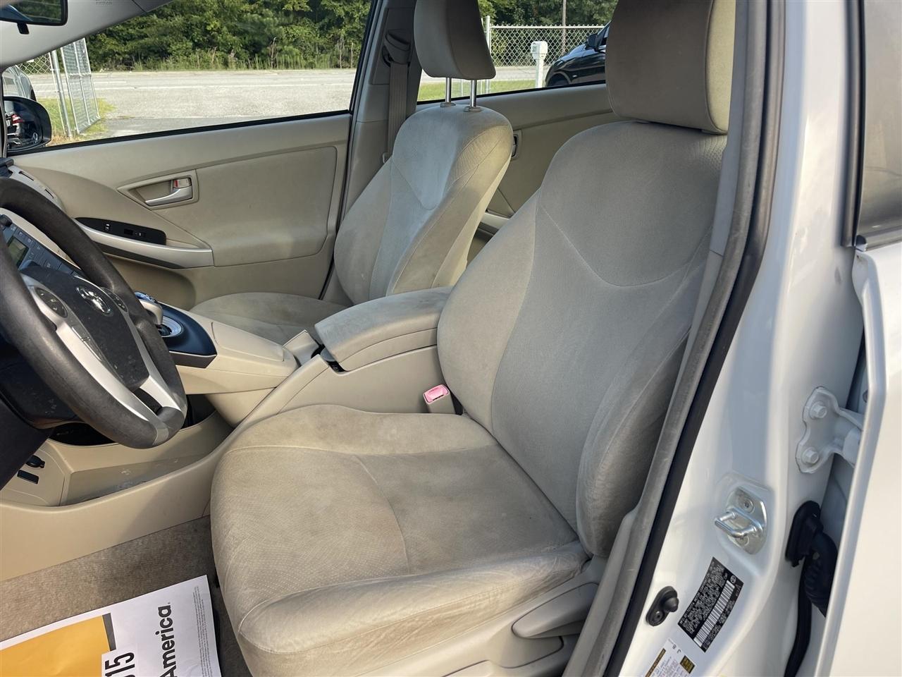Toyota Prius  2010