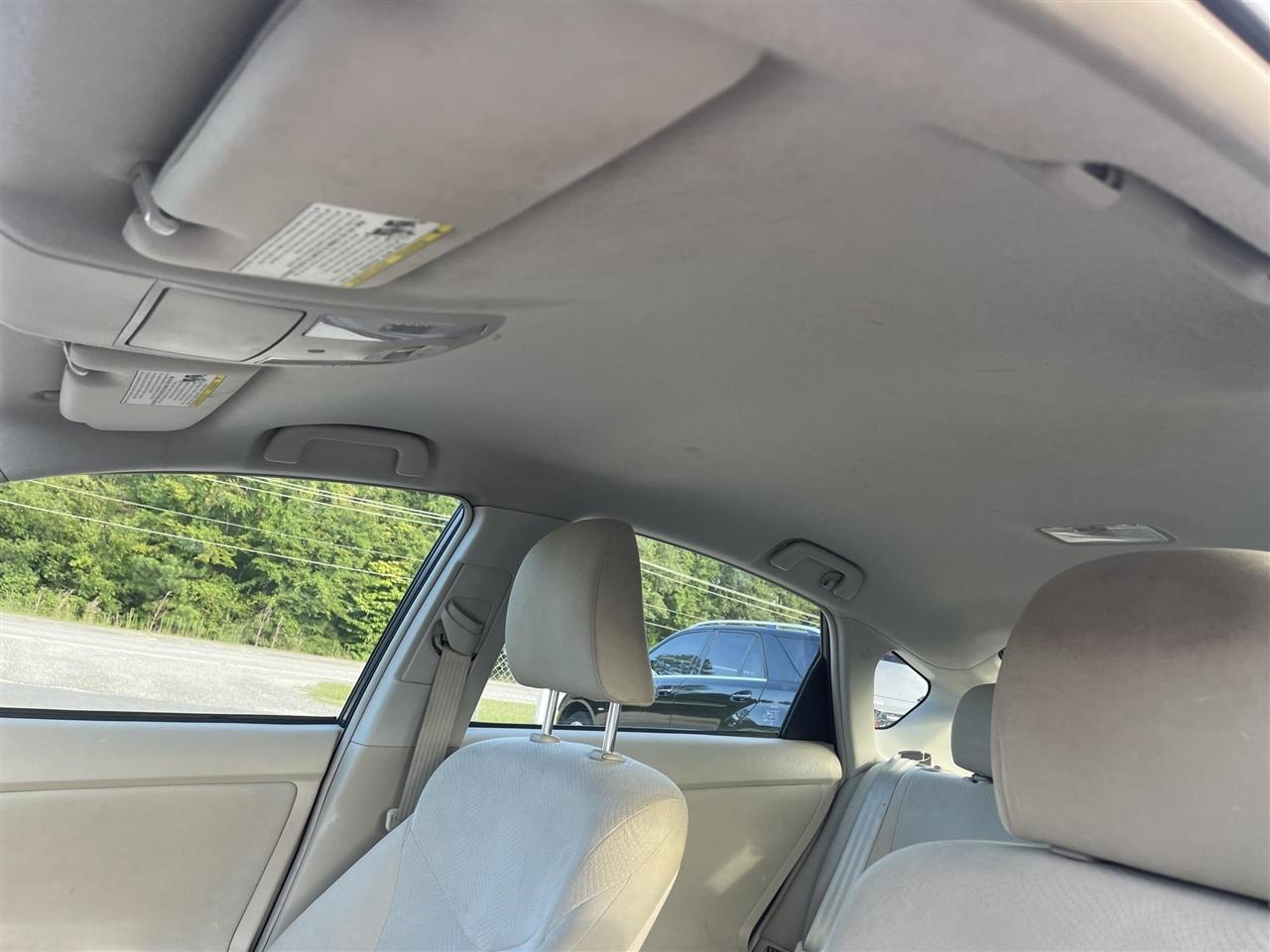 Toyota Prius  2010