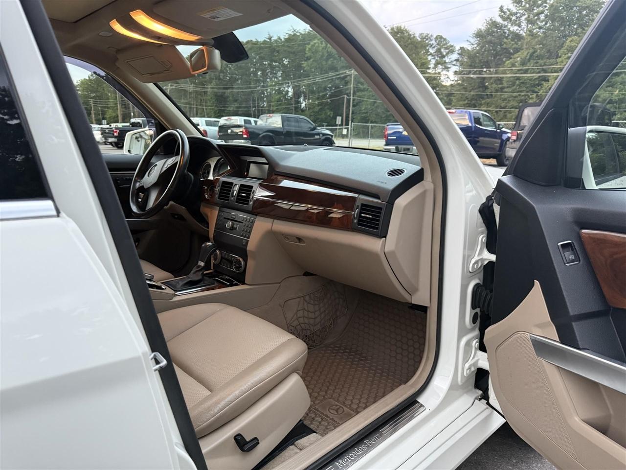 Mercedes-Benz GLK-Class  2012