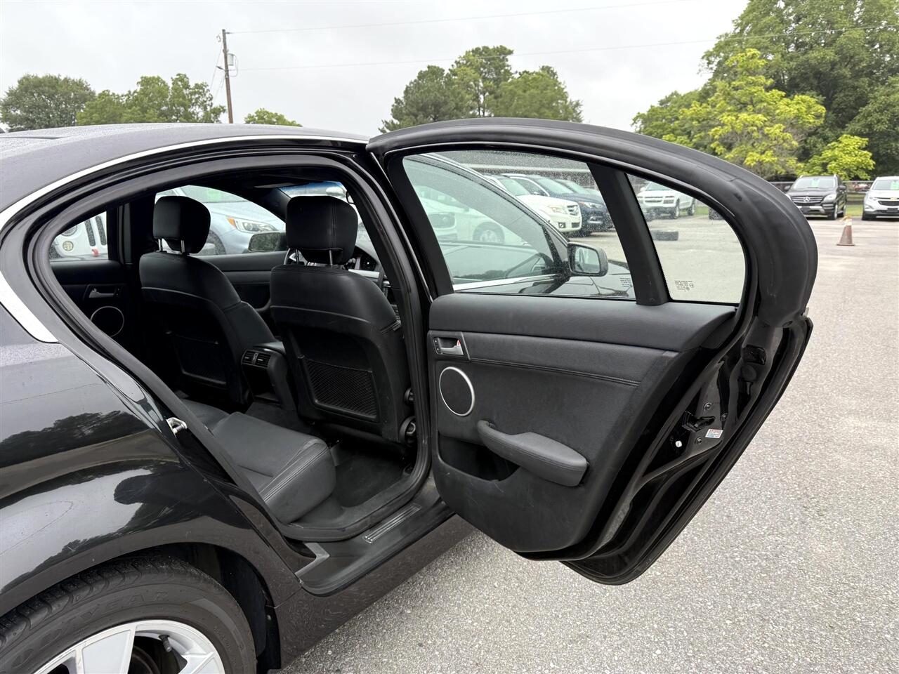 Pontiac G8  2009 Pontiac G8  2009