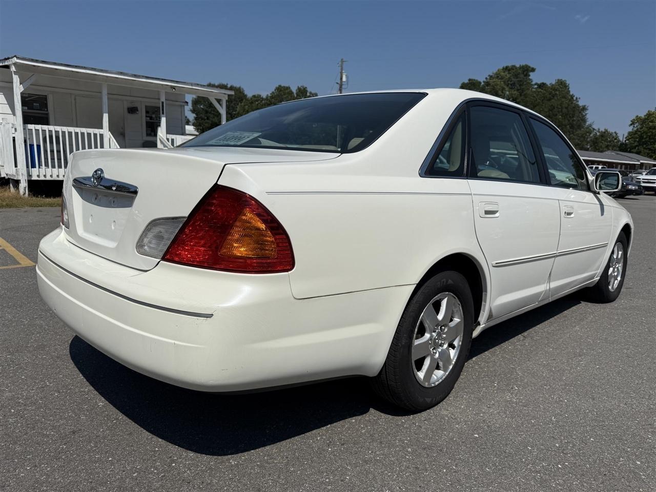 Toyota Avalon  2002