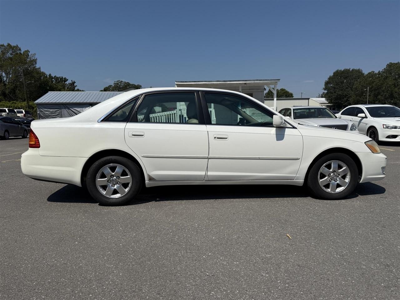 Toyota Avalon  2002