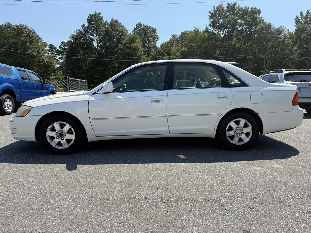 Toyota Avalon  2002