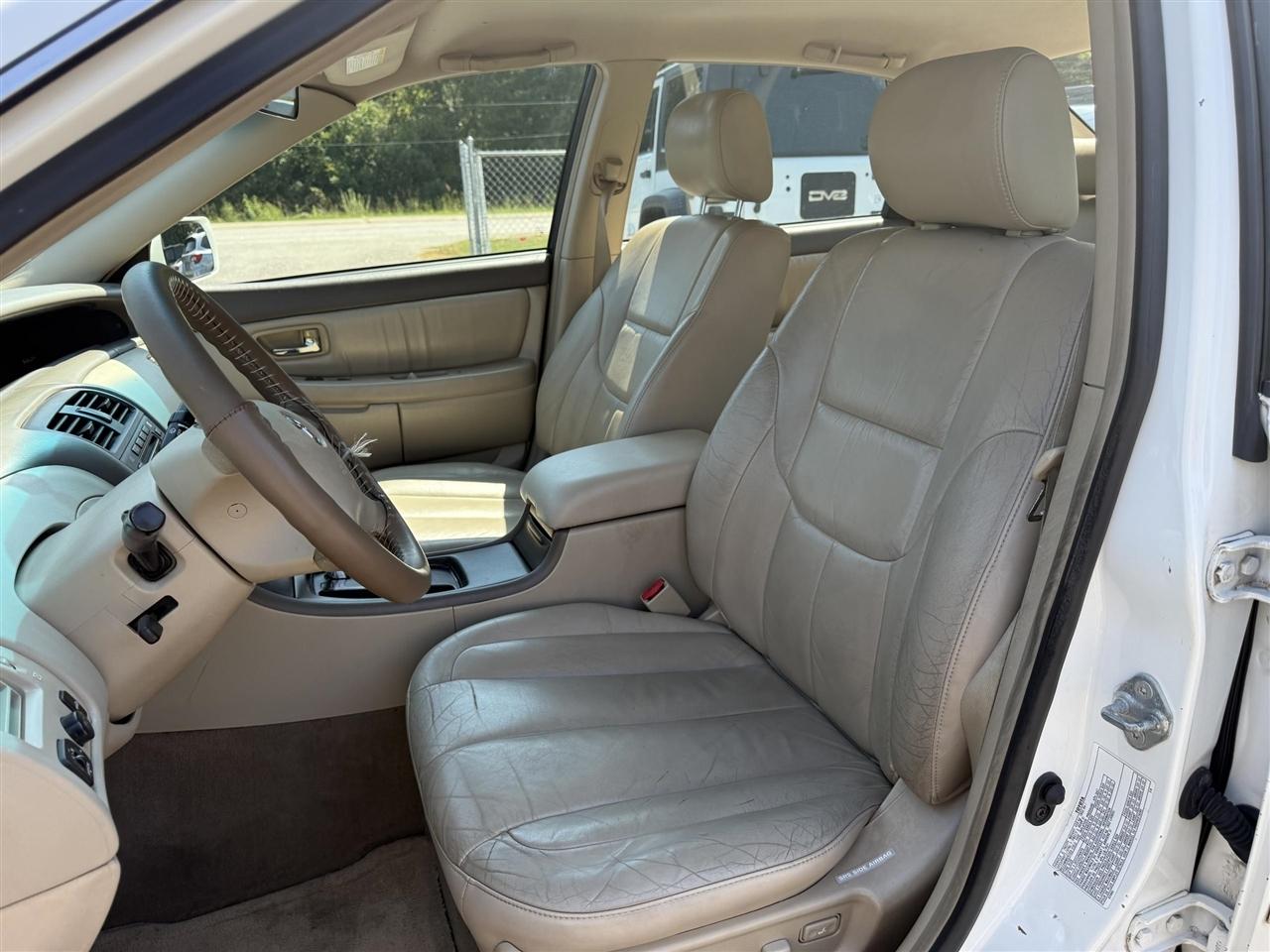 Toyota Avalon  2002