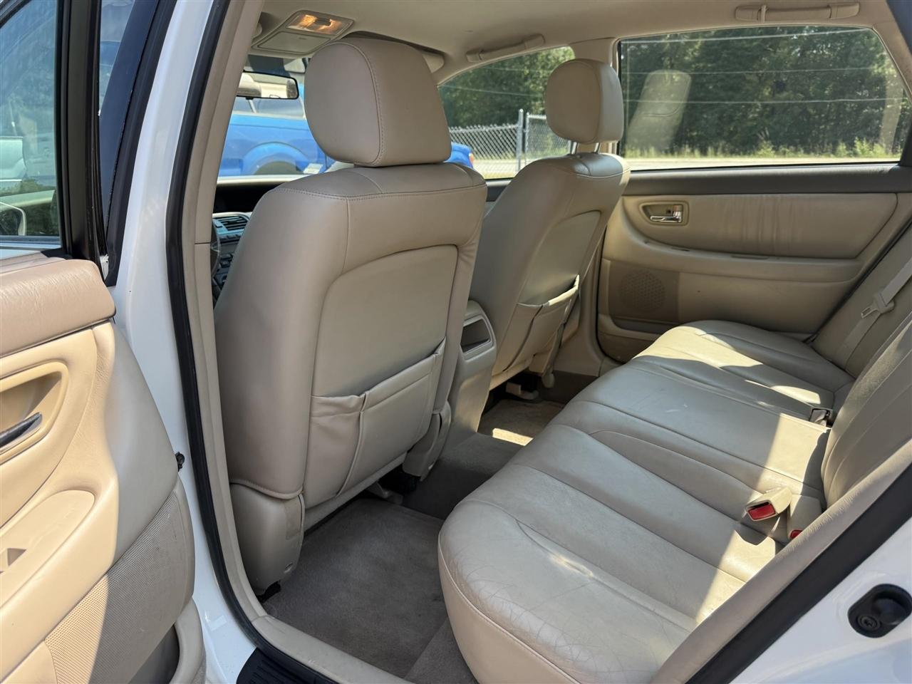 Toyota Avalon  2002