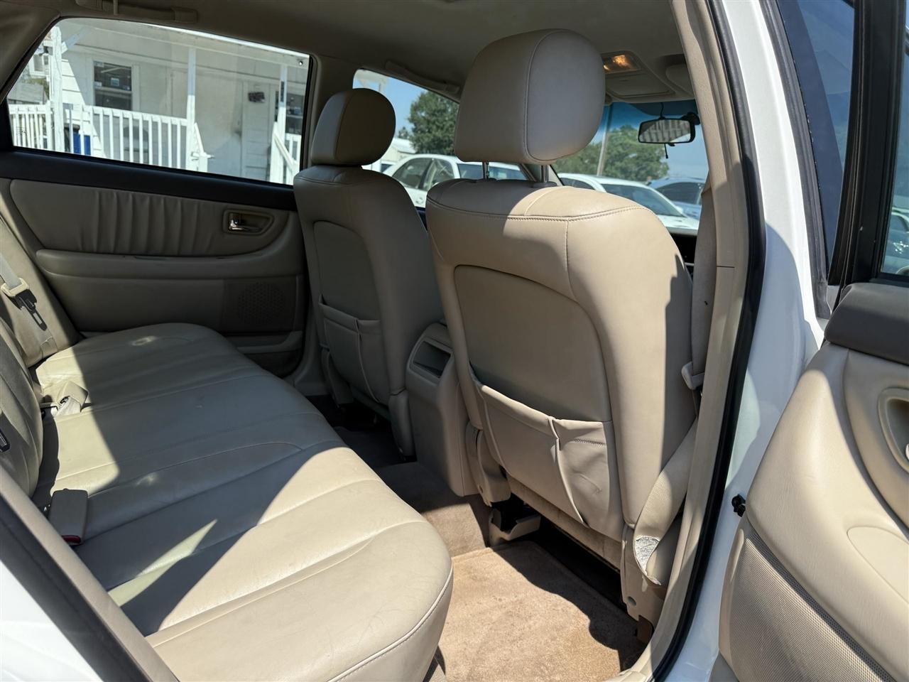 Toyota Avalon  2002