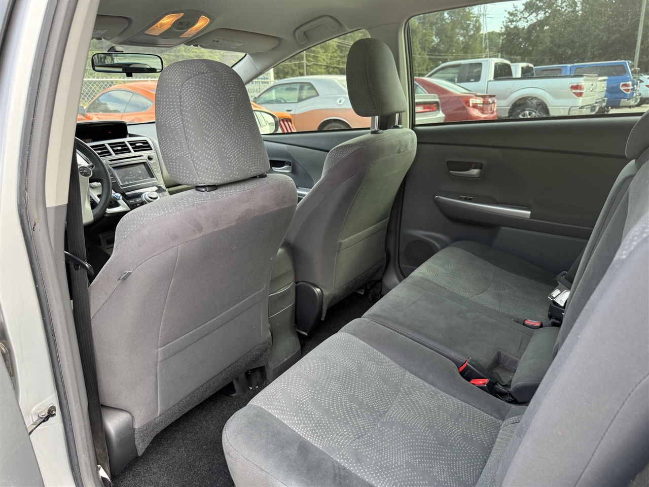 Toyota Prius V  2013 Toyota Prius V  2013