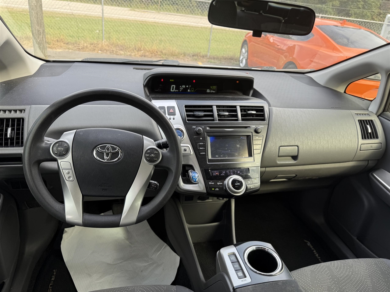 Toyota Prius V  2013 Toyota Prius V  2013