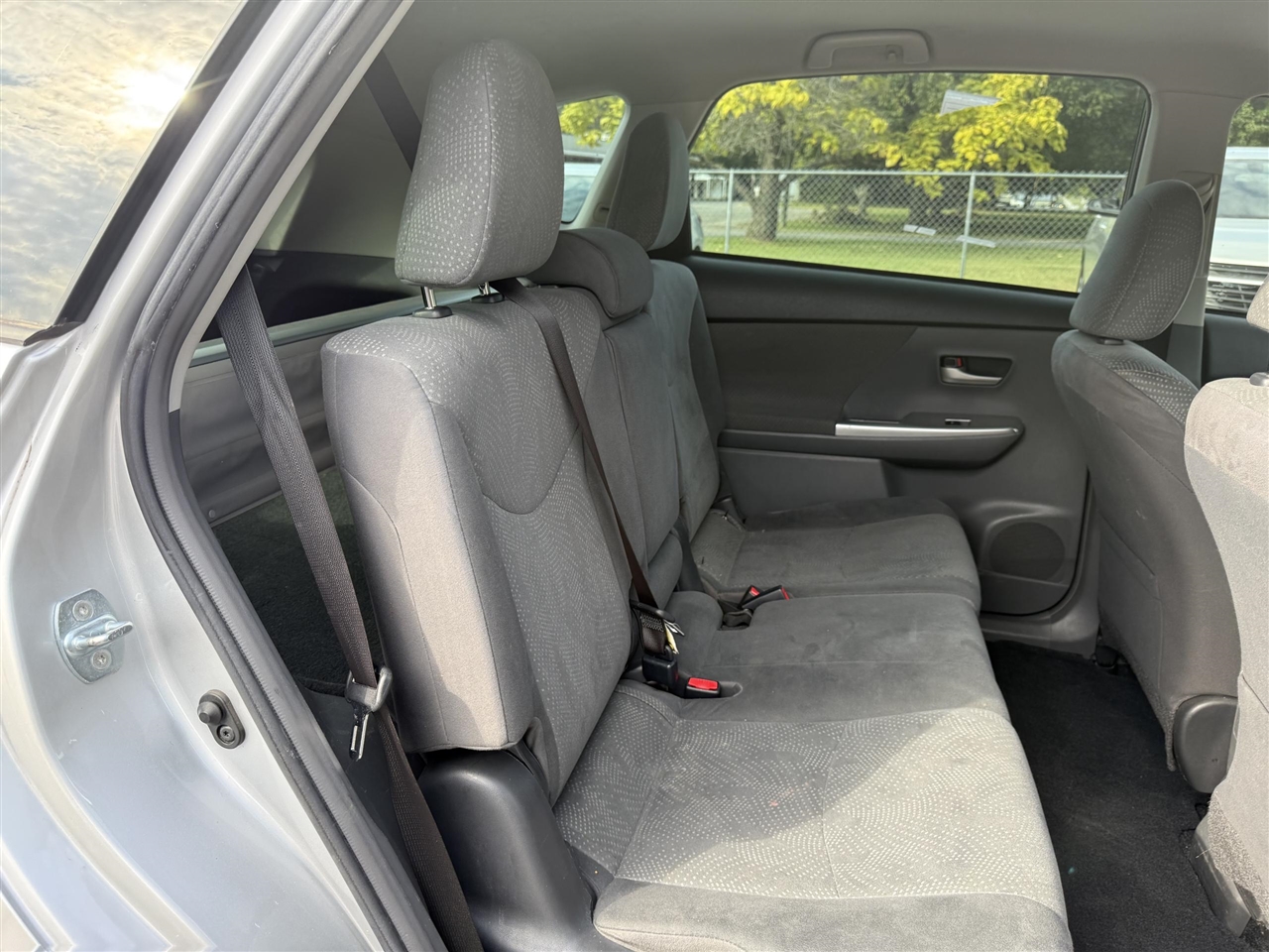 Toyota Prius V  2013 Toyota Prius V  2013