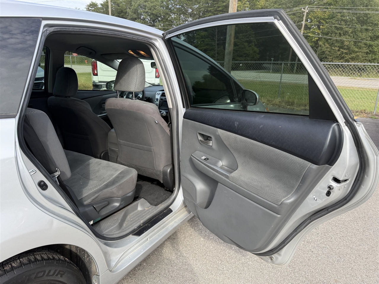 Toyota Prius V  2013 Toyota Prius V  2013