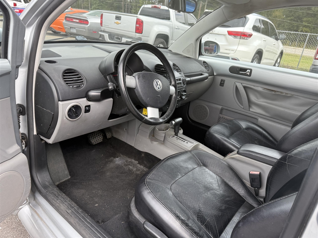 Volkswagen New Beetle  2003 Volkswagen New Beetle  2003