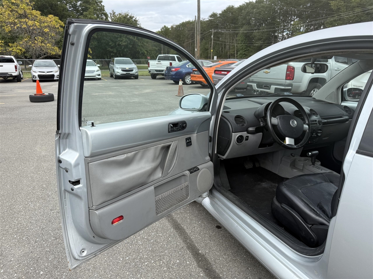 Volkswagen New Beetle  2003 Volkswagen New Beetle  2003