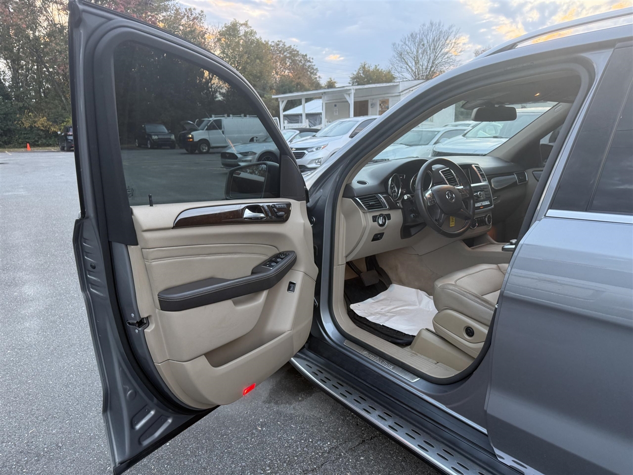 Mercedes-Benz M-Class  2014