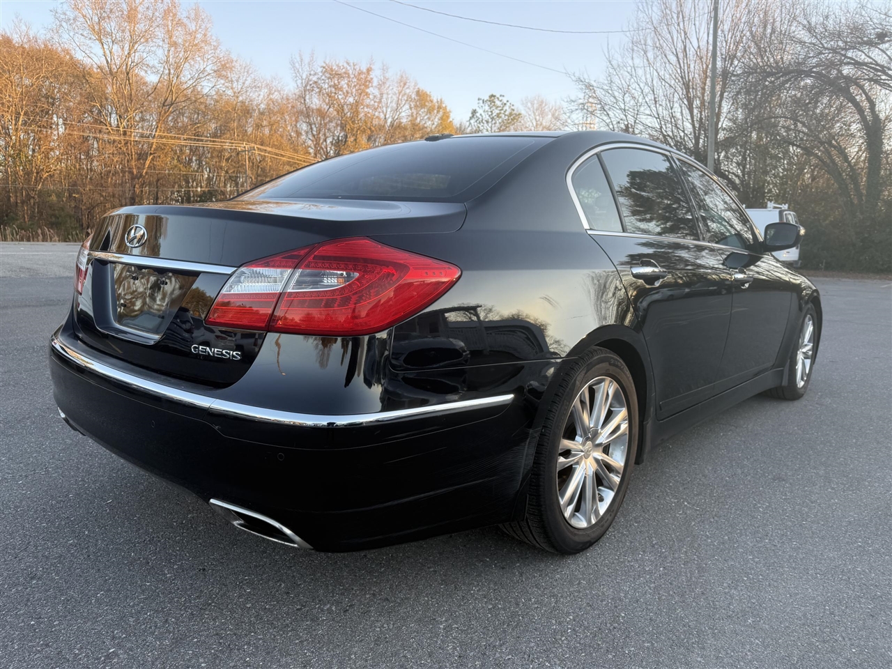 Hyundai Genesis  2012