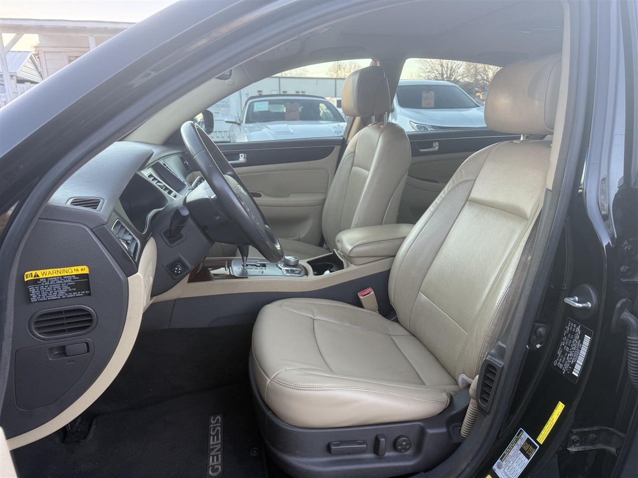 Hyundai Genesis  2012