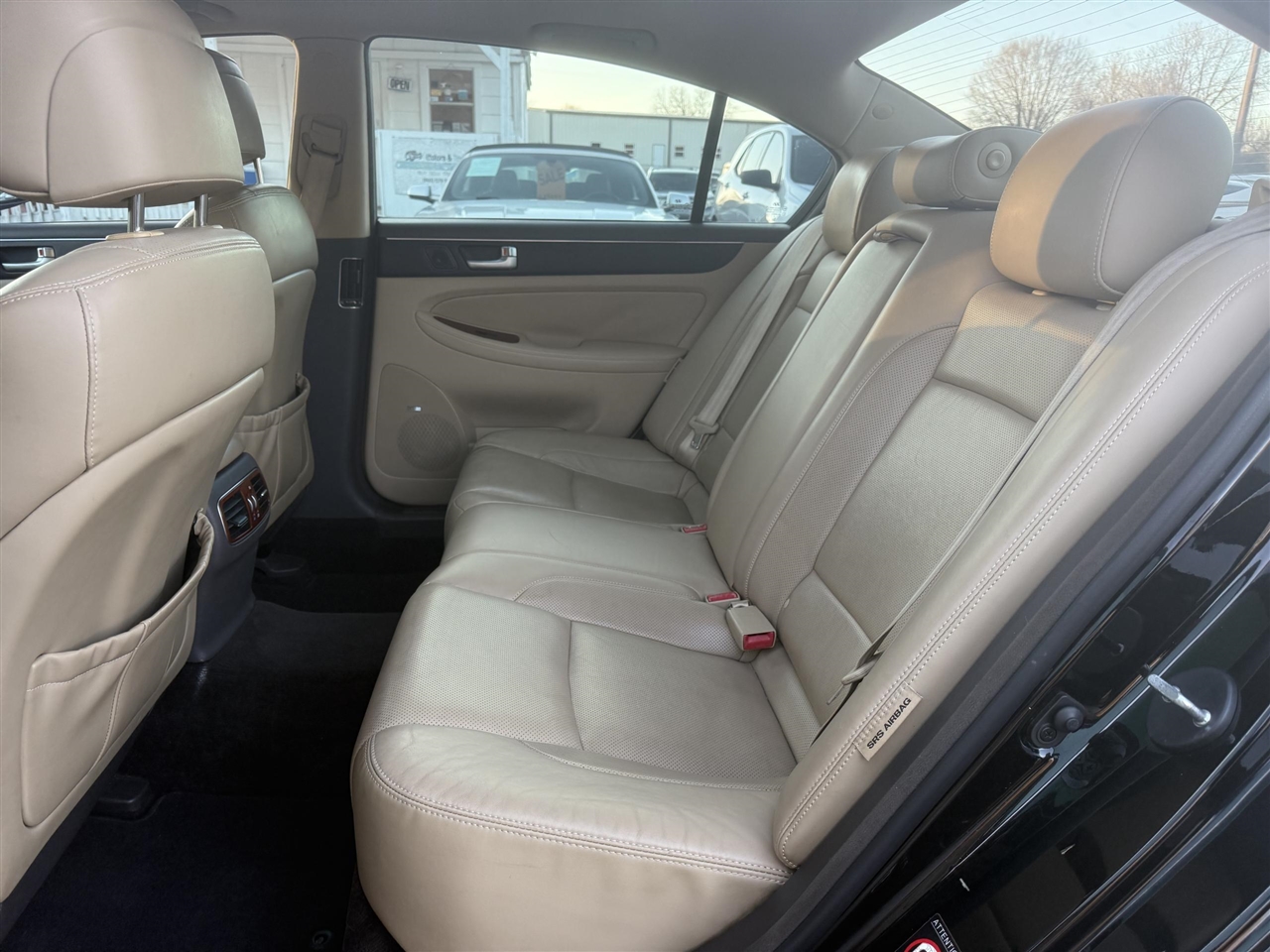 Hyundai Genesis  2012