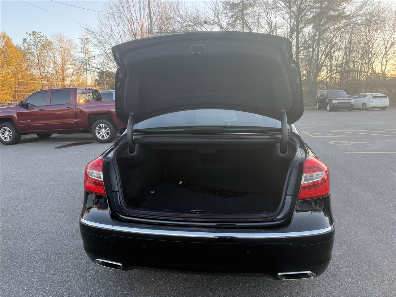 Hyundai Genesis  2012