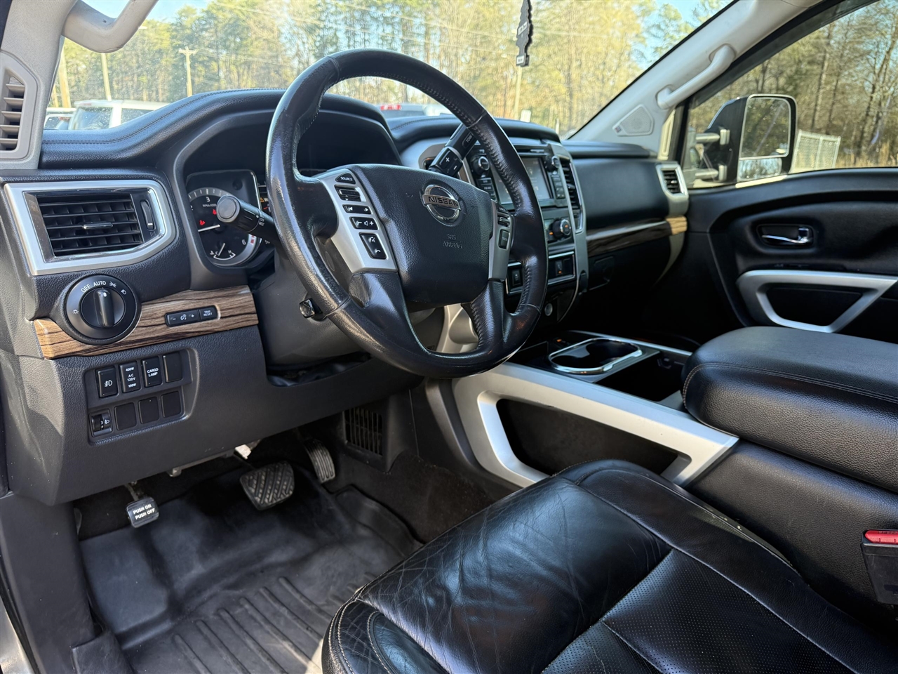 Nissan Titan XD  2018