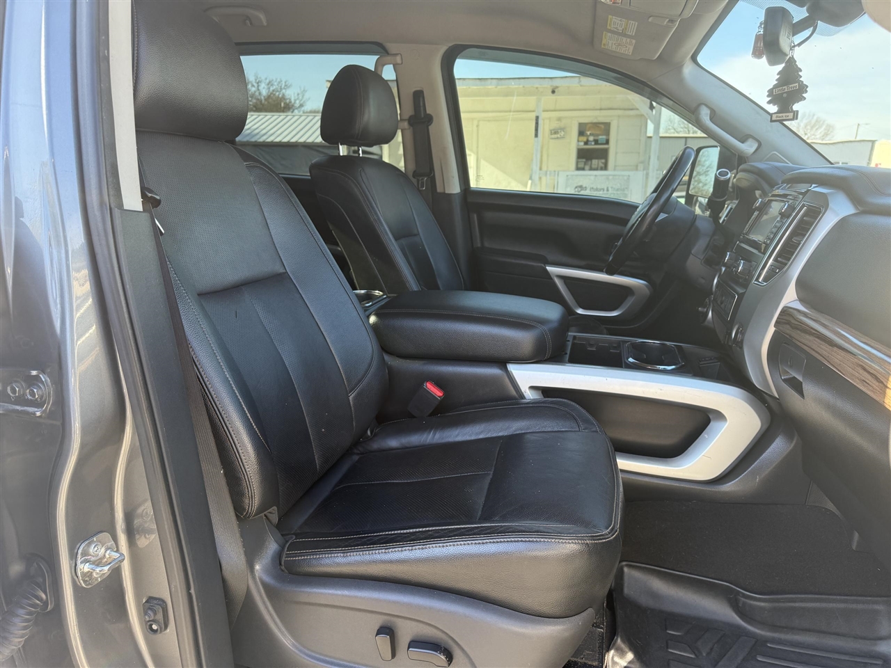 Nissan Titan XD  2018