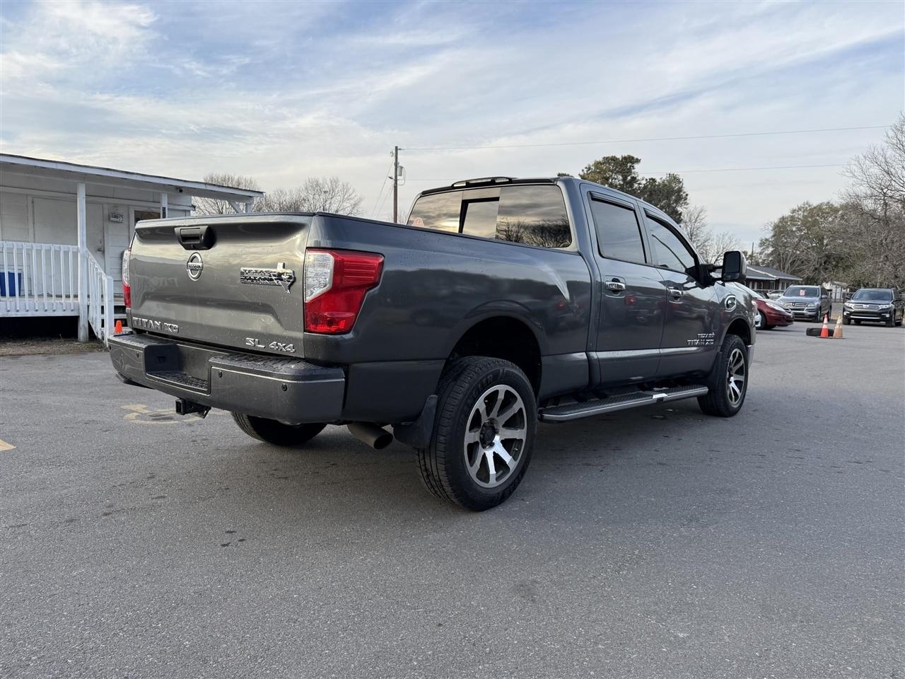 Nissan Titan XD  2018