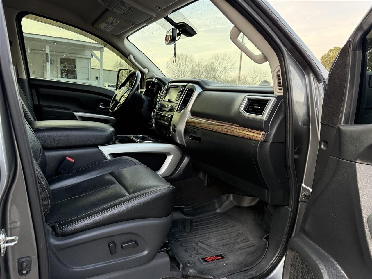 Nissan Titan XD  2018