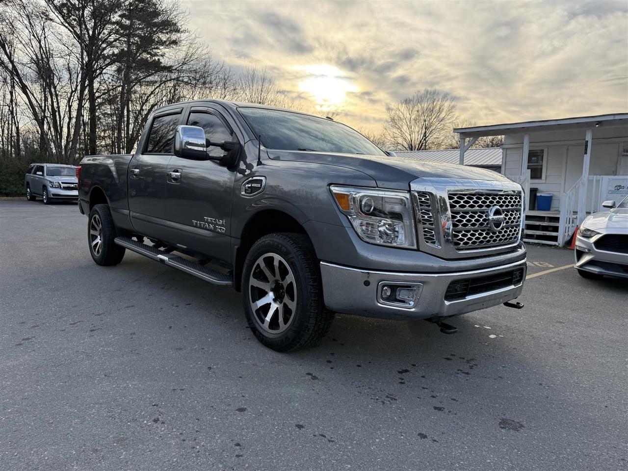 Nissan Titan XD  2018