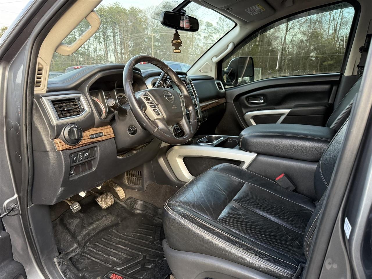 Nissan Titan XD  2018