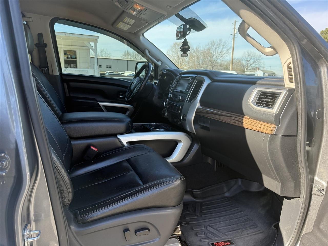 Nissan Titan XD  2018