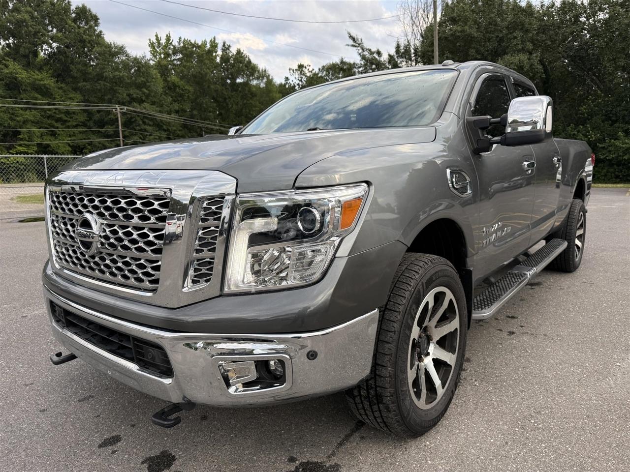 2018 Nissan Titan XD SL