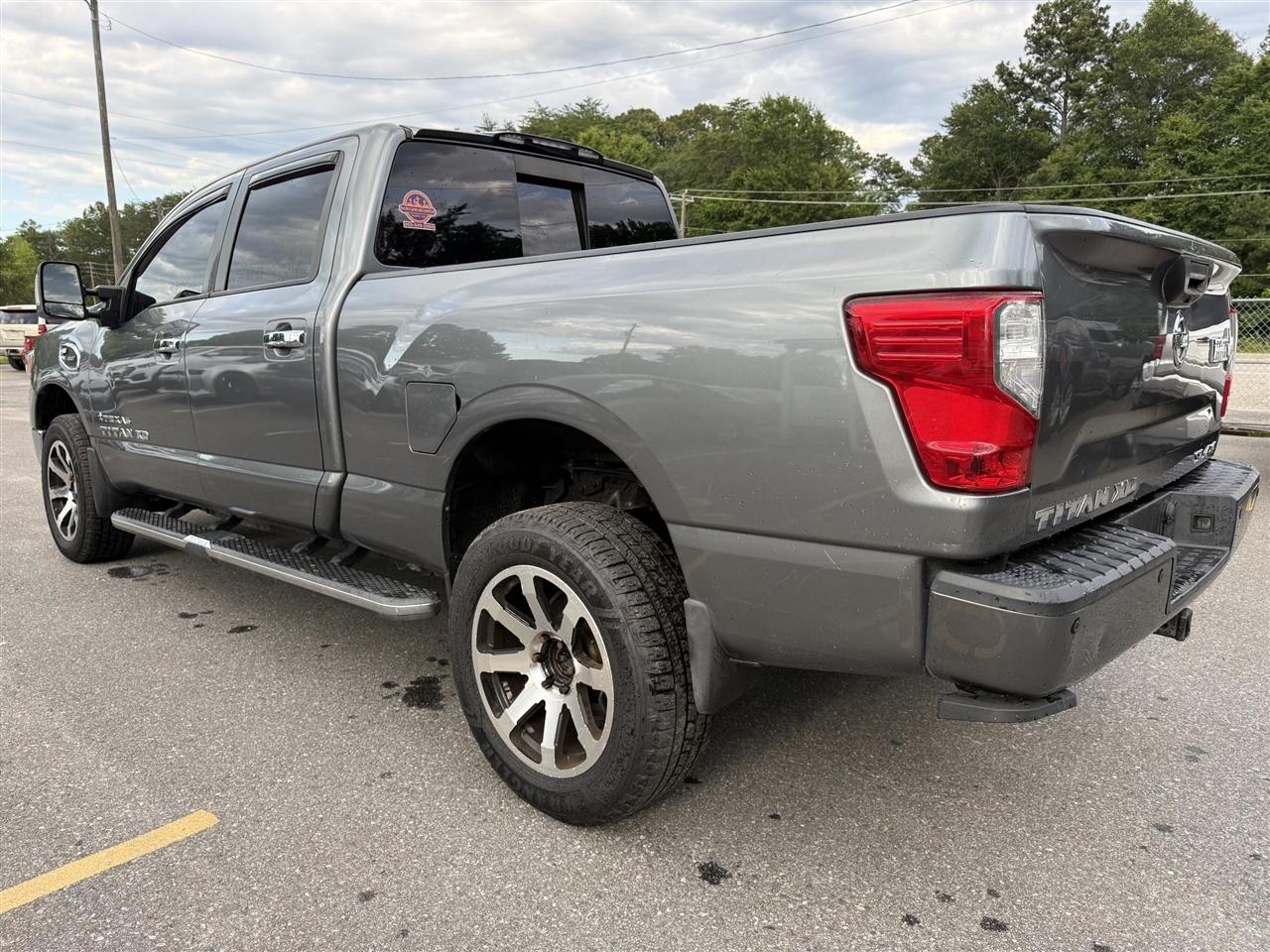 Nissan Titan XD  2018