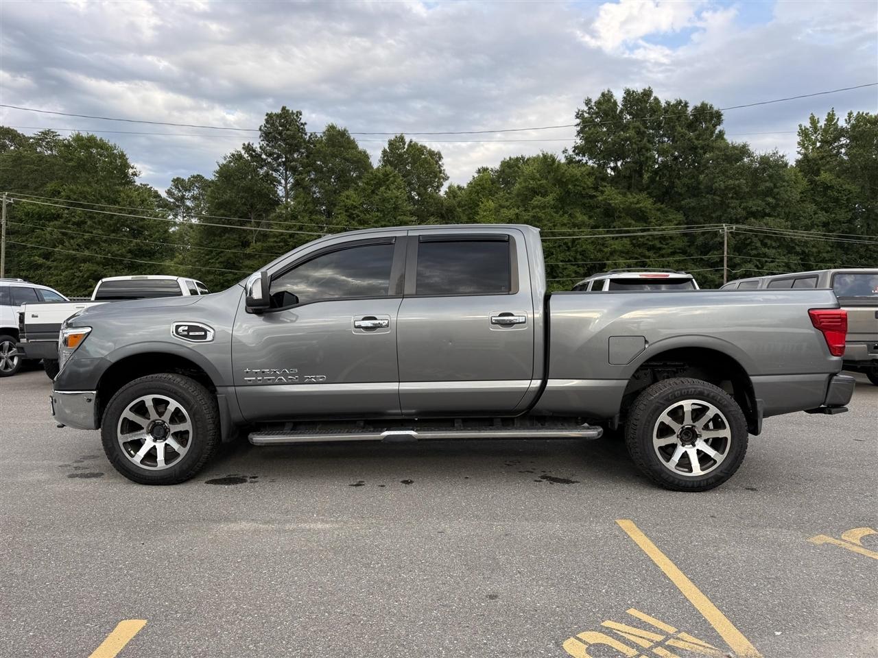 Nissan Titan XD  2018