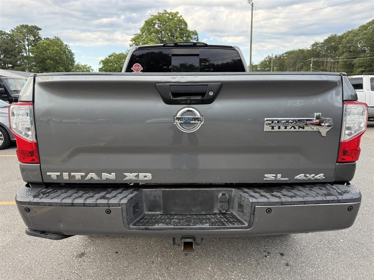 Nissan Titan XD  2018