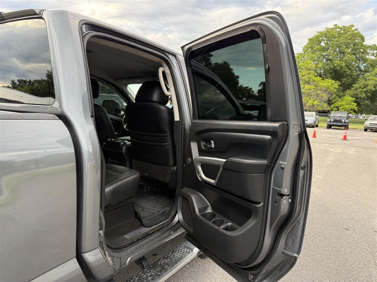 Nissan Titan XD  2018