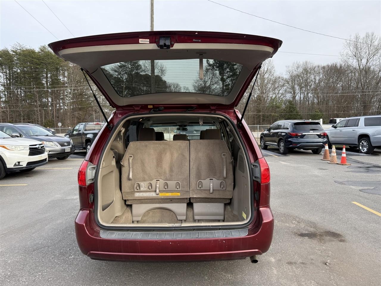 Toyota Sienna  2008