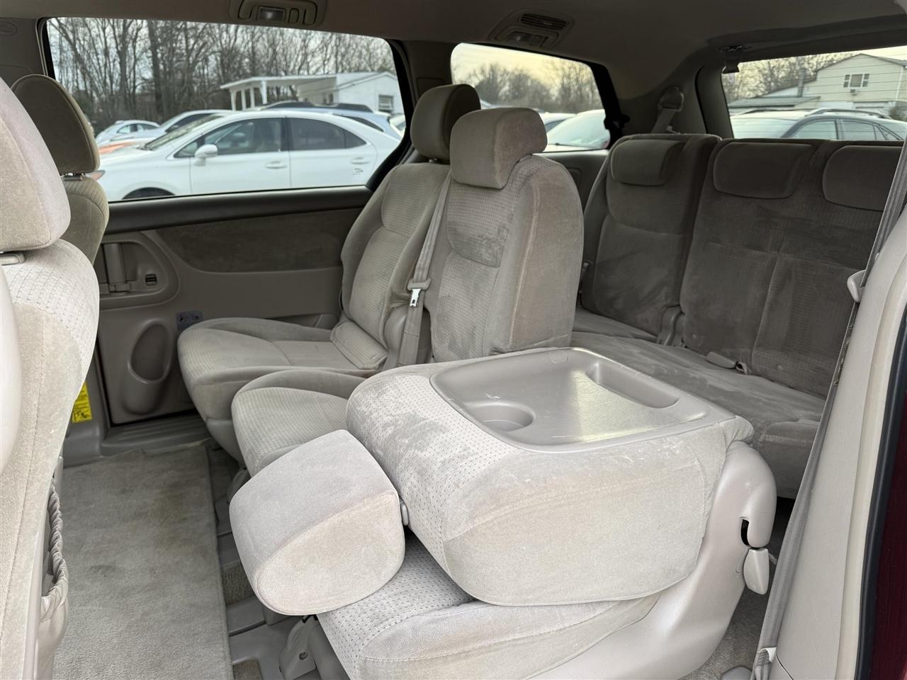 Toyota Sienna  2008