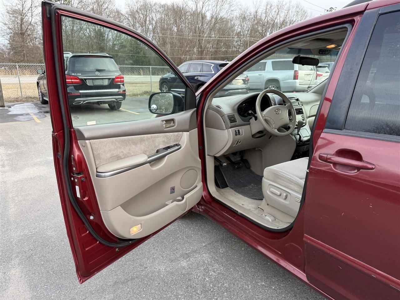 Toyota Sienna  2008