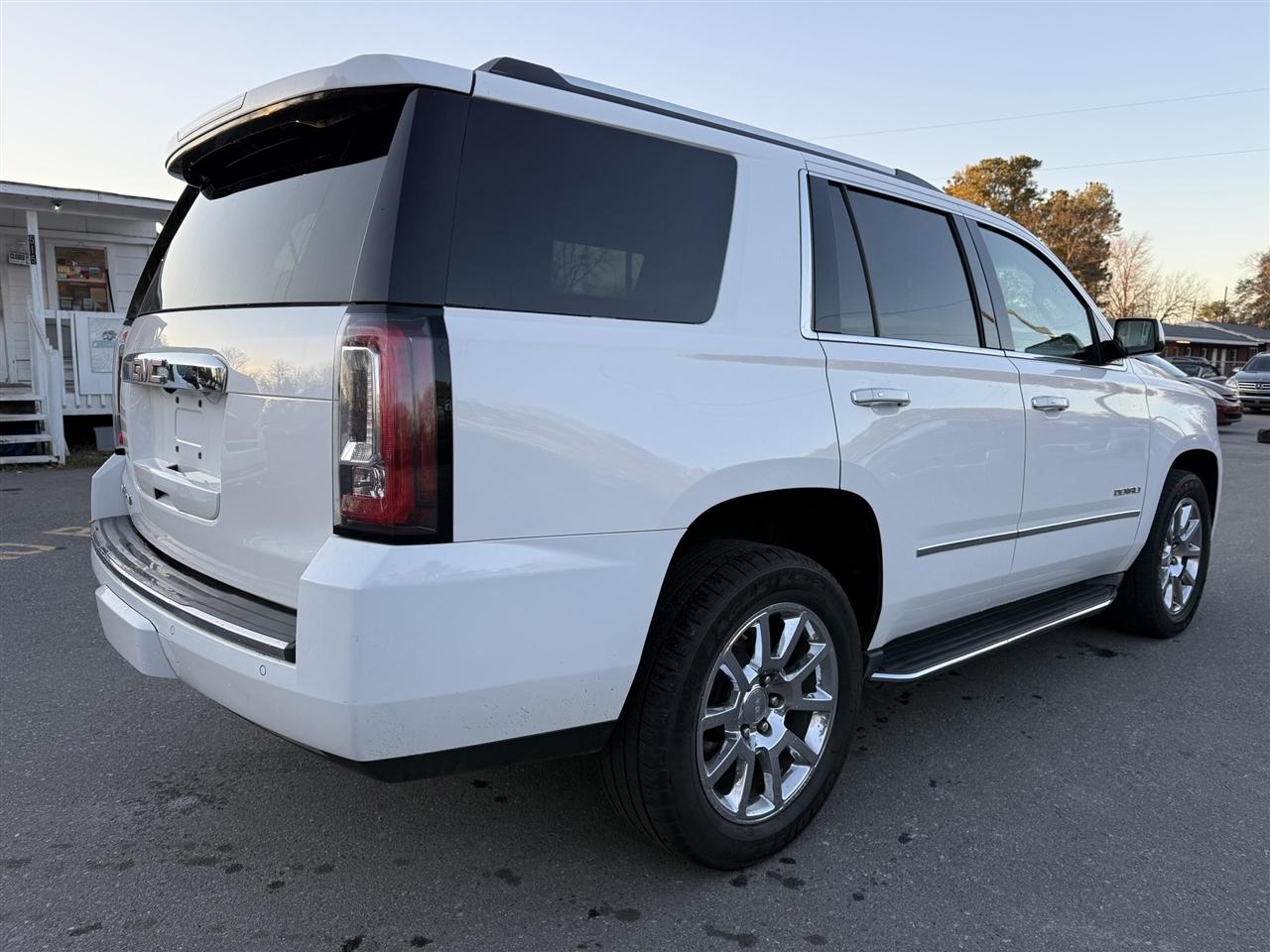 GMC Yukon Denali  2015