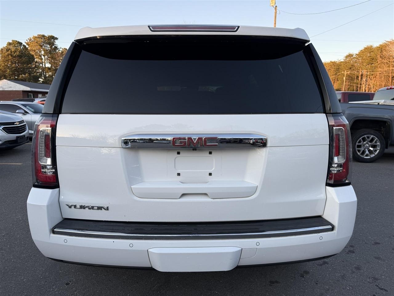 GMC Yukon Denali  2015