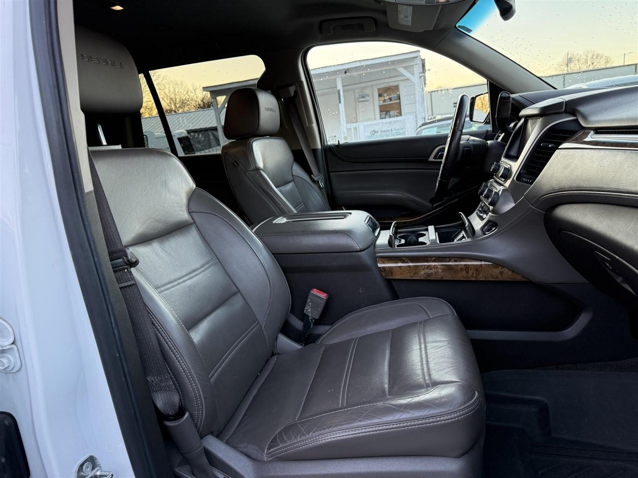 GMC Yukon Denali  2015
