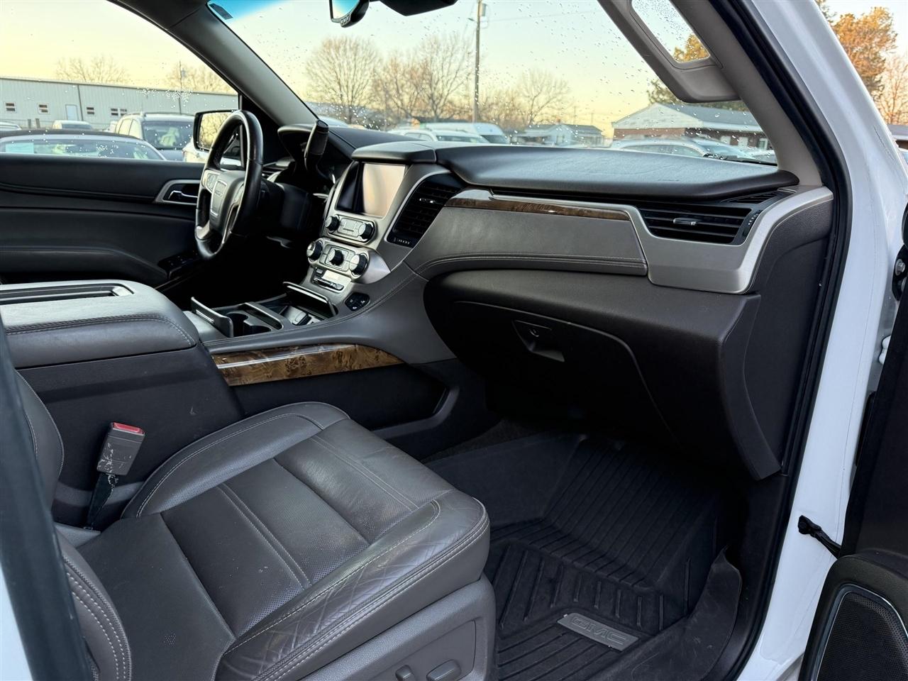 GMC Yukon Denali  2015