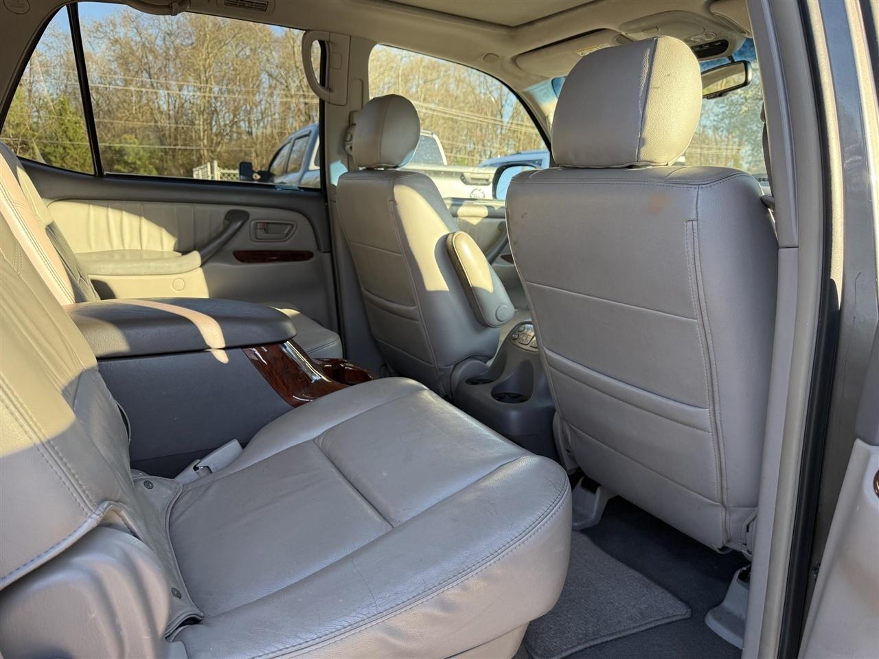 Toyota Sequoia  2007