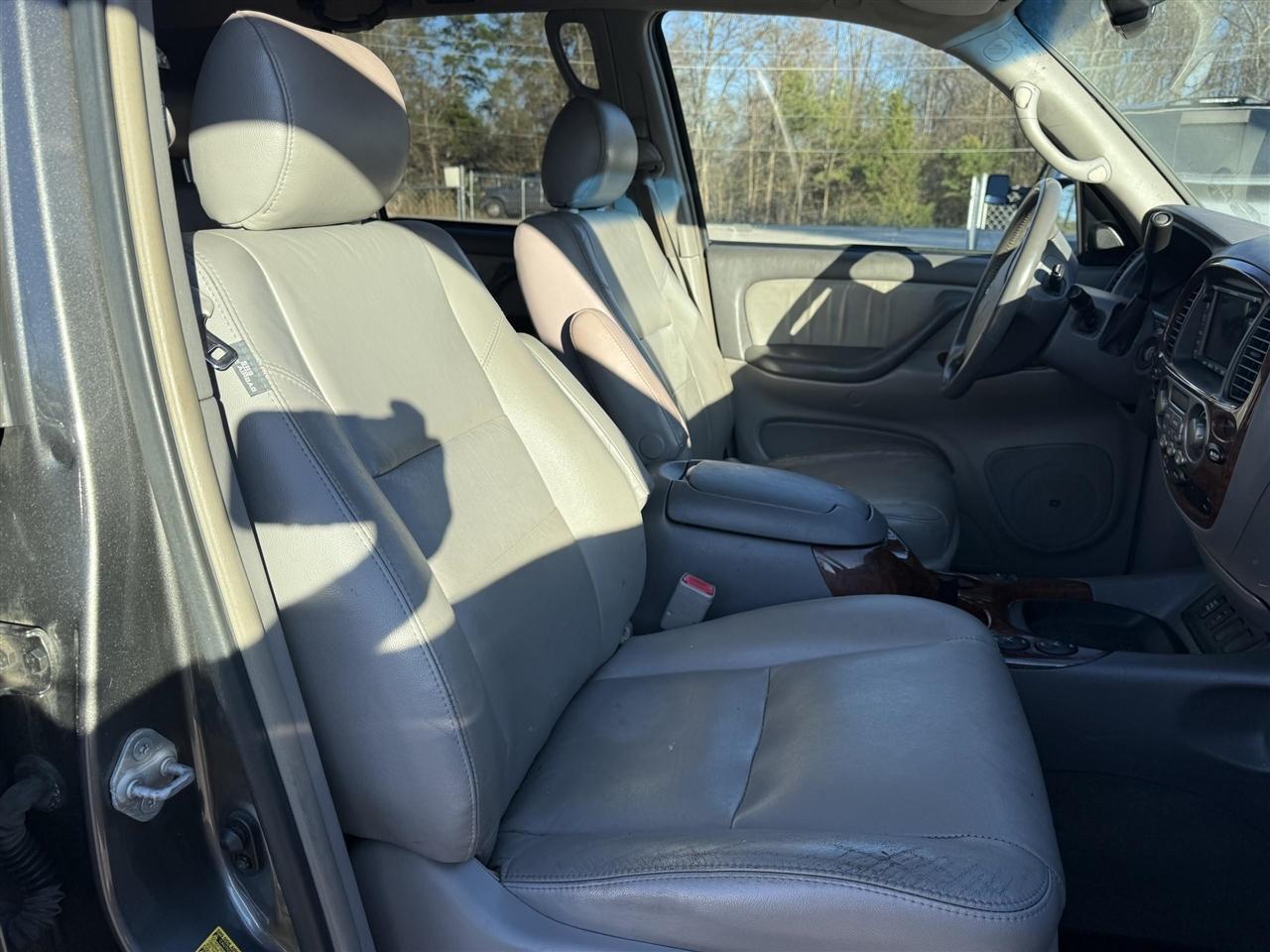 Toyota Sequoia  2007